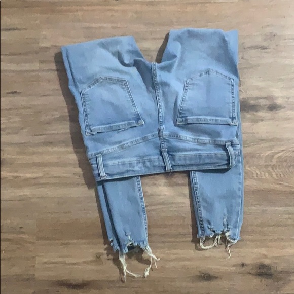 🚨5/$25 Skinny Jeans - Picture 3 of 4